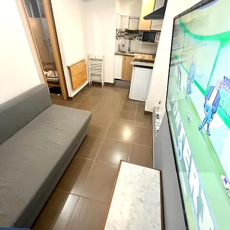 Apartment B3 Planta Baja Al Lado Del Metro Barcelona