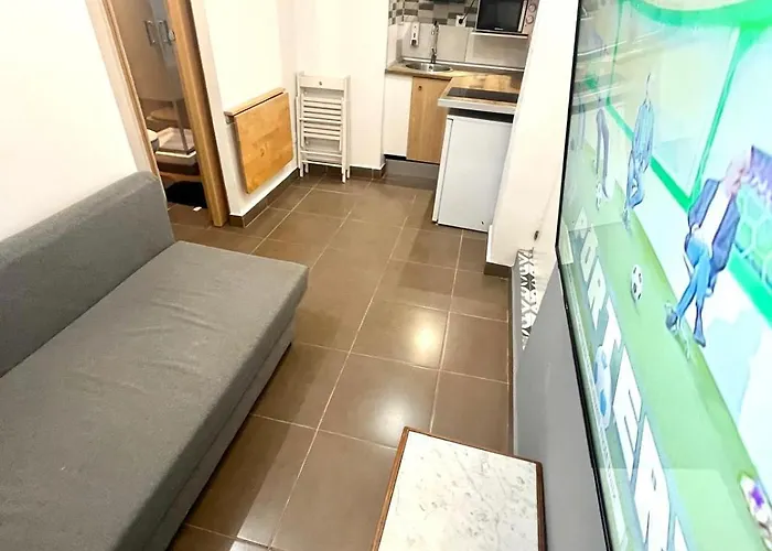 Apartment B3 Planta Baja Al Lado Del Metro Barcelona